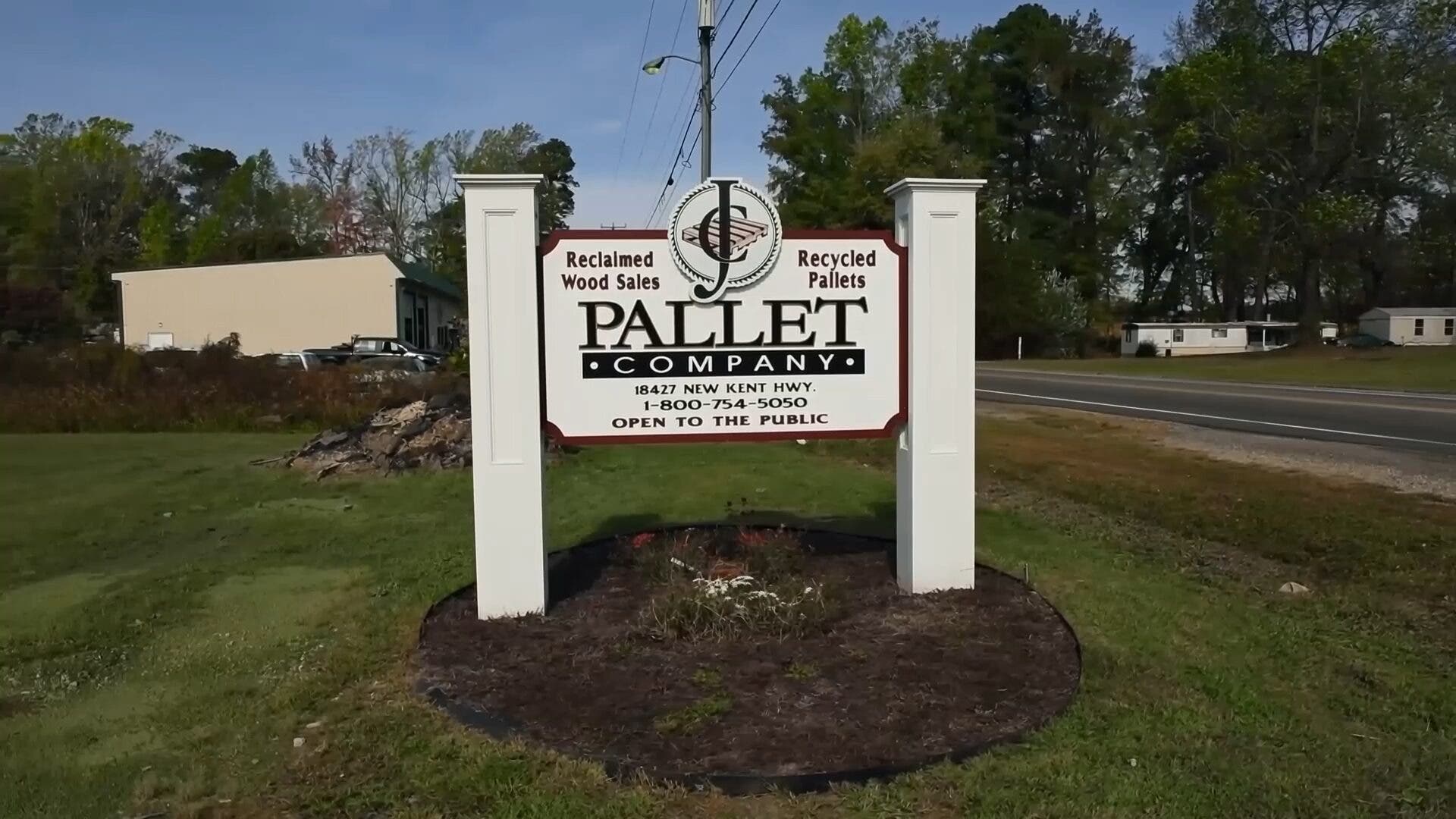 J.C. Pallet pallet yard hero image