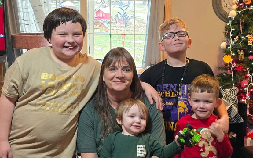 Mom and her 4 children