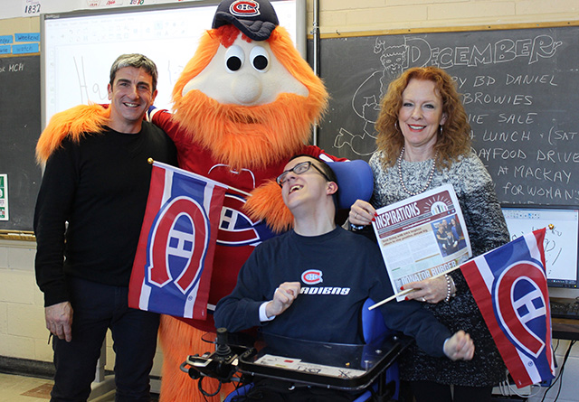 teachers, student and Youppi