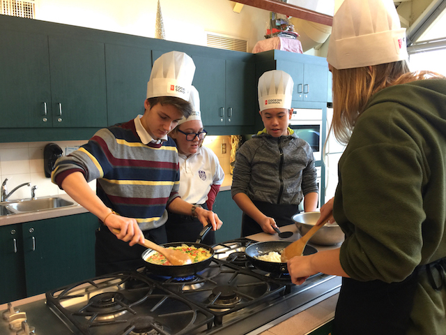 kids cooking