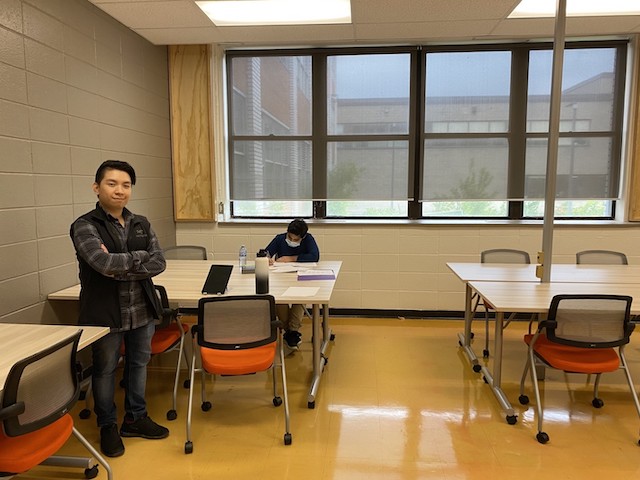 Hogi Nam tutoring a student