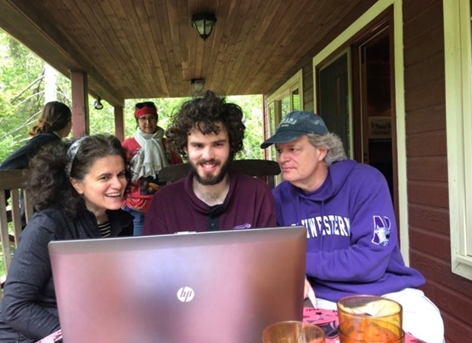 louis-martin-with-his-parents