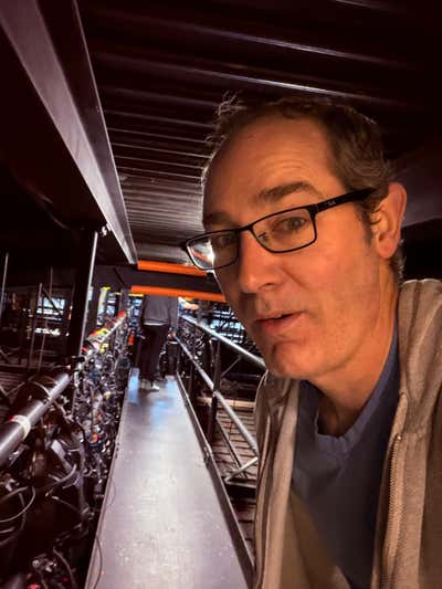 Somewhere up in the catwalks between instrument hangs