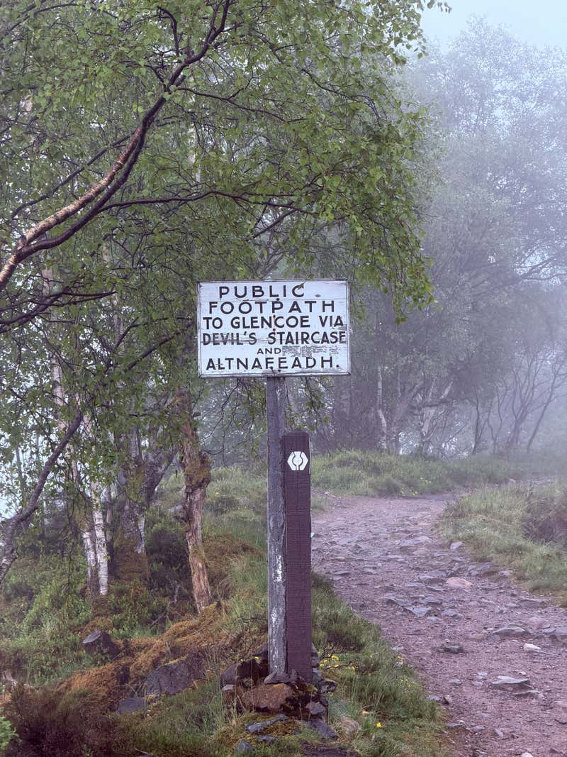 Pretty clear what we were in for: Public Footpath to Glencoe via Devil's Staircase, Altnafeadh