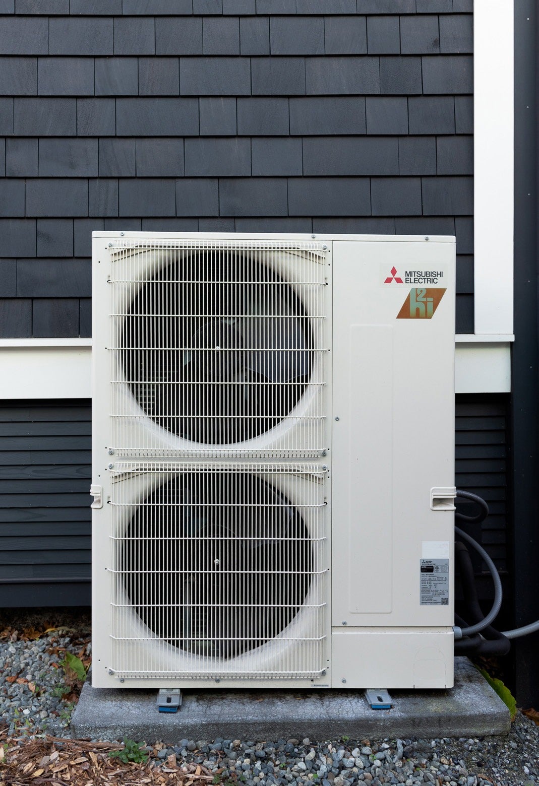 Mitsubishi Electric Zuba-Multi outdoor heat pump unit installed at Victoria House