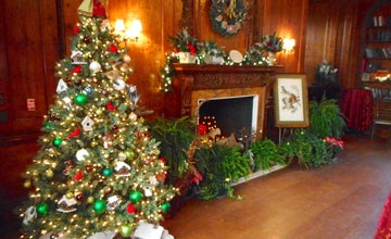 Holiday Open House at NJ Botanical Garden's Skylands Manor