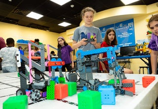 Robot Revolution of Edison