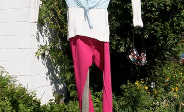 Read & Pick: Scarecrows at Terhune Orchards